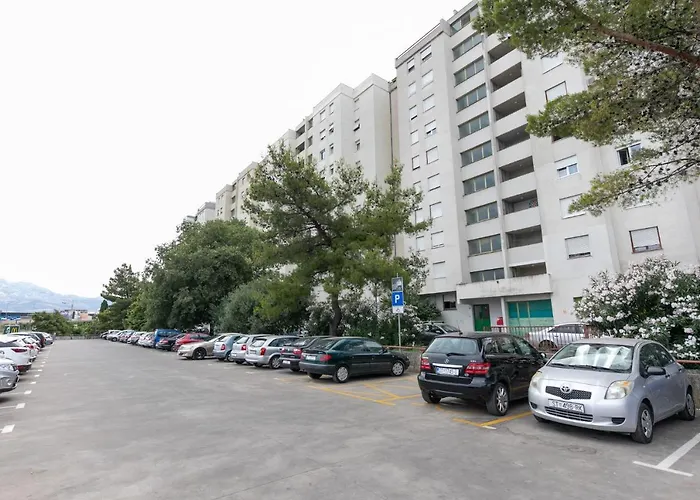 For 2, Balcony, Wi-fi, Public Parking, Private Entrance Apartament *
