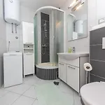 Apartman For 2, Balcony, Wi-fi, Public Parking, Private Entrance Split