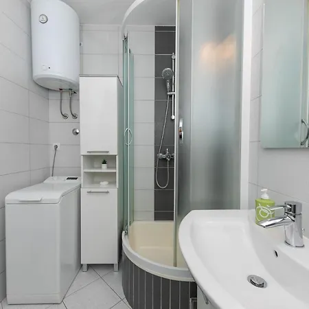 Apartament For 2, Balcony, Wi-fi, Public Parking, Private Entrance