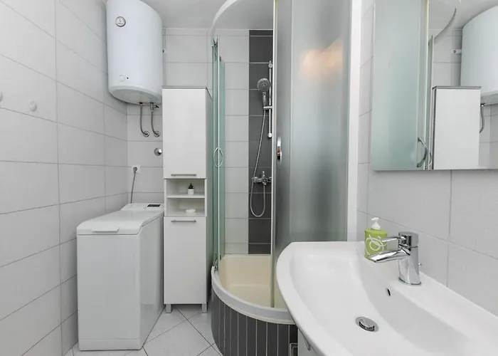 Appartement For 2, Balcony, Wi-fi, Public Parking, Private Entrance